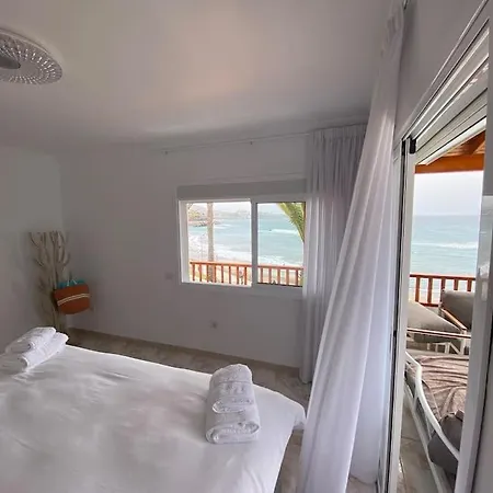 Tranquila, Playa Del Duque Casa de Férias *