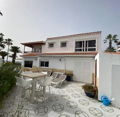 Tranquila, Playa Del Duque Holiday home