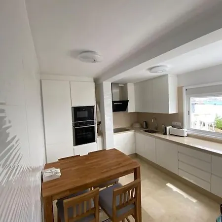 Tranquila, Playa Del Duque * أذيخي