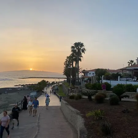 Tranquila, Playa Del Duque * 아데제