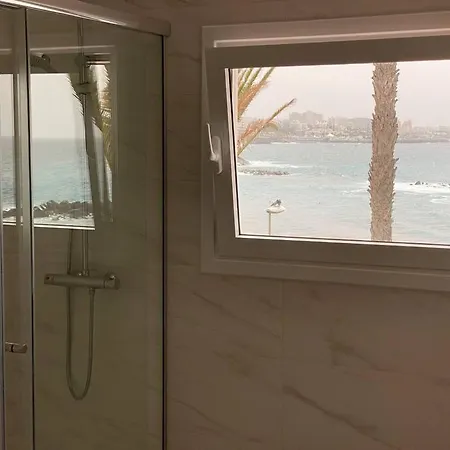 Tranquila, Playa Del Duque أذيخي