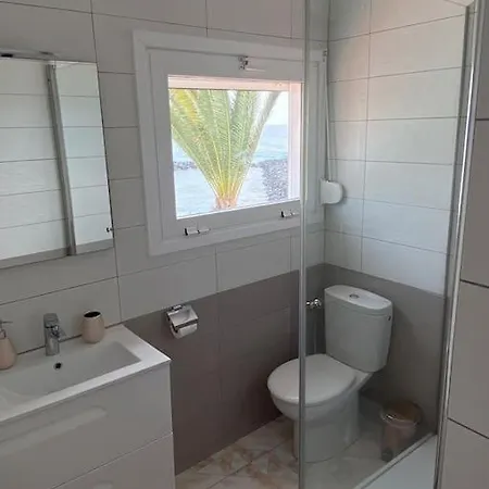 Tranquila, Playa Del Duque Prázdninový dům *